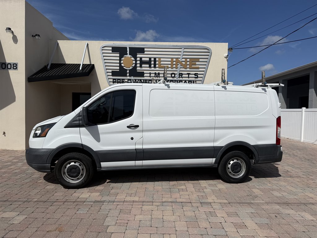 2018 Ford T250 Vans