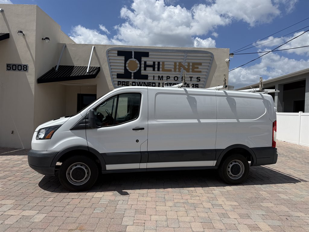 2018 Ford T250 Vans